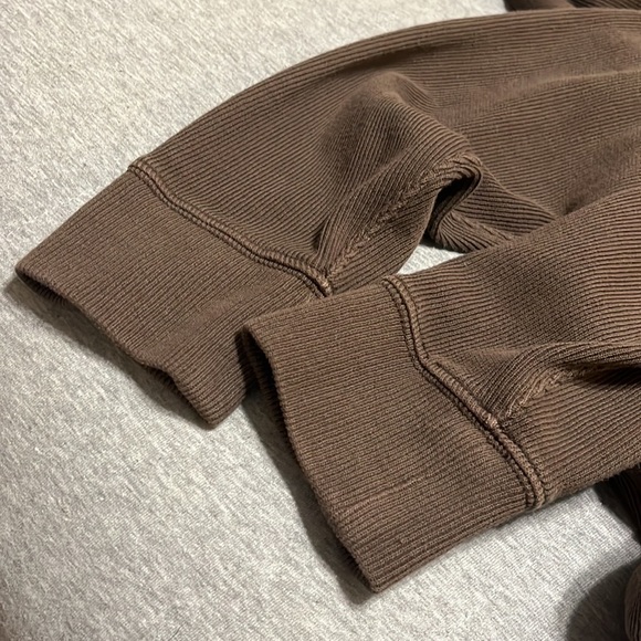 Brown Ribbed Button-Down Collar Long Sleeve Shirt - Picture 6 of 7